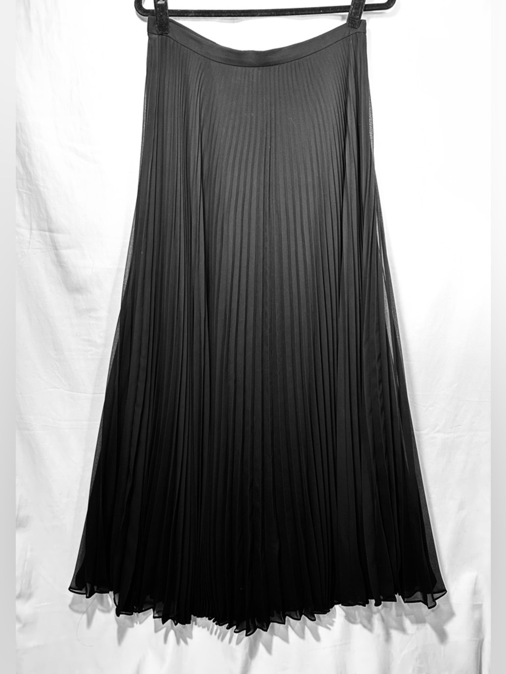 Laundry By Shelli Segal Black Pleated A-Line Maxi Skirt
